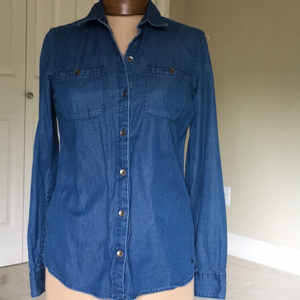 Eddie Bauer Classic fit denim shirt